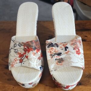 Red Printed Pattern Thick Side Water Proof Thick bottoms Wedge Sandles Vaction